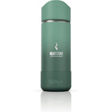 Imagen de la taza de viaje Ninja Sip Perfect 16 oz en acero inoxidable, con tecnología HeatStore™ que ajusta y mantiene la temperatura de las bebidas, tapa antifugas y diseño portátil para disfrutar café o té caliente por horas.